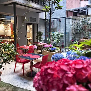 Nuru Ziya Istambul